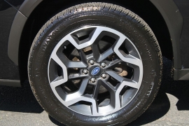 Used 2017  Subaru Crosstrek 4d SUV Premium CVT at Warner Motors near East Orange&comma; NJ