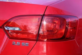 Used 2012  Volkswagen Jetta 4d Sedan SE Auto&sol;PZEV at Warner Motors near East Orange&comma; NJ