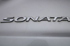 Used 2015  Hyundai Sonata 4d Sedan SE at Warner Motors near East Orange&comma; NJ