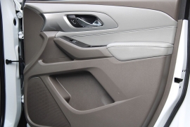 Used 2019  Chevrolet Traverse 4d SUV FWD LT Cloth w&sol;1LT at Warner Motors near East Orange&comma; NJ