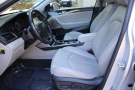 Used 2017  Hyundai Sonata 4d Sedan Limited at Warner Motors near East Orange&comma; NJ