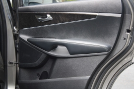 Used 2017  Kia Sorento 4d SUV FWD LX at Warner Motors near East Orange&comma; NJ