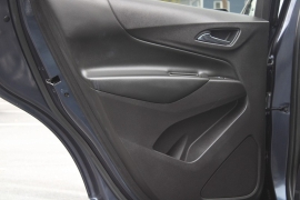 Used 2018  Chevrolet Equinox 4d SUV FWD LT w&sol;1LT at Warner Motors near East Orange&comma; NJ