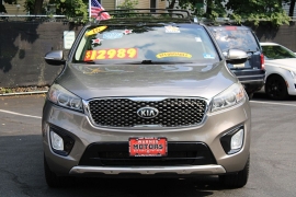 Used 2016  Kia Sorento 4d SUV AWD SX at Warner Motors near East Orange&comma; NJ