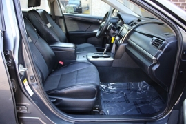 Used 2013  Toyota Camry 4d Sedan SE at Warner Motors near East Orange&comma; NJ