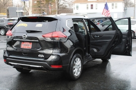 Used 2018  Nissan Rogue 4d SUV AWD SL at Warner Motors near East Orange&comma; NJ