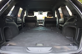 Used 2019  Jeep Grand Cherokee 4d SUV 4WD Laredo E at Warner Motors near East Orange&comma; NJ