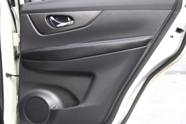 Used 2015  Nissan Rogue 4d SUV AWD SV at Warner Motors near East Orange&comma; NJ