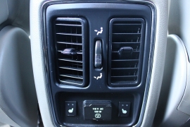 Used 2013  Dodge Durango 4d SUV AWD Crew at Warner Motors near East Orange, NJ