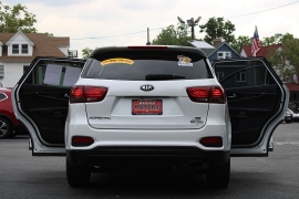 Used 2020  Kia Sorento 4d SUV FWD L at Warner Motors near East Orange&comma; NJ