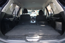 Used 2018  Nissan Rogue 4d SUV AWD SV at Warner Motors near East Orange&comma; NJ