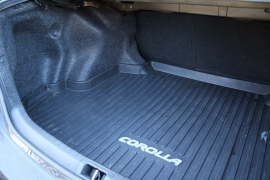 Used 2018  Toyota Corolla 4d Sedan LE at Warner Motors near East Orange, NJ