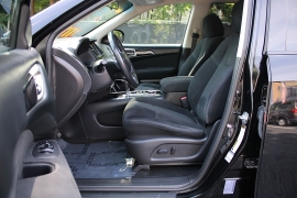 Used 2014  Nissan Pathfinder 4d SUV 4WD SV at Warner Motors near East Orange&comma; NJ
