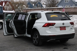 Used 2019  Volkswagen Tiguan 4d SUV SEL 4Motion at Warner Motors near East Orange&comma; NJ