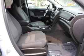 Used 2017 Chevrolet Traverse 4d SUV AWD LT w/1LT at Warner Motors near East Orange, NJ