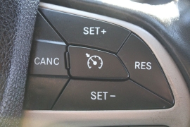 Used 2014  Jeep Cherokee 4d SUV FWD Latitude at Warner Motors near East Orange&comma; NJ