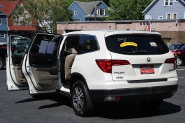 Used 2016  Honda Pilot 4d SUV AWD EX-L at Warner Motors near East Orange&comma; NJ