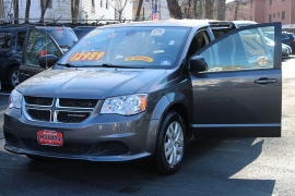 Used 2018  Dodge Grand Caravan 4d Wagon SE at Warner Motors near East Orange&comma; NJ