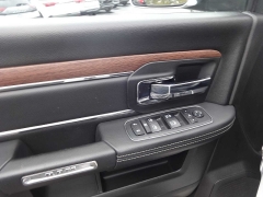 Used 2018  Ram 2500 4WD Crew Cab Laramie at Rose Automotive near Hamilton, OH