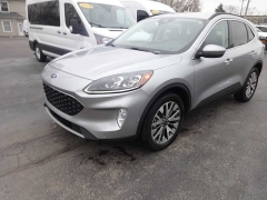 Used 2021  Ford Escape Titanium AWD at Rose Automotive near Hamilton&comma; OH