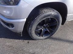 Used 2022  Ram 1500 4WD Big Horn Quad Cab 6'4" Box at Rose Automotive near Hamilton&comma; OH