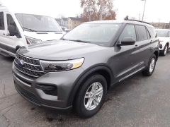 Used 2024  Ford Explorer XLT 4WD at Rose Automotive near Hamilton, OH