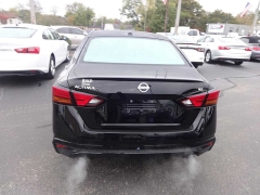 Used 2019  Nissan Altima 4d Sedan FWD 2.5L SL at Rose Automotive near Hamilton, OH