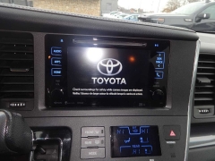 Used 2017  Toyota Sienna SE FWD 8-Passenger (Natl) at Rose Automotive near Hamilton, OH