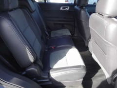 Used 2015  Ford Explorer 4d SUV 4WD XLT at Rose Automotive near Hamilton&comma; OH