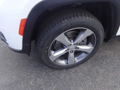 Used 2021 Jeep Grand Cherokee L Limited 4x4 at Rose Automotive near Hamilton, OH