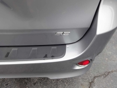 Used 2017  Toyota Sienna SE FWD 8-Passenger (Natl) at Rose Automotive near Hamilton, OH