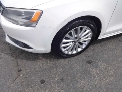 Used 2014 Volkswagen Jetta 4d Sedan SEL at Rose Automotive near Hamilton, OH