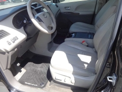 Used 2014 Toyota Sienna 4d Wagon XLE at Rose Automotive near Hamilton, OH