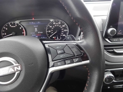 Used 2024  Nissan Altima 2&period;5 SR Sedan at Rose Automotive near Hamilton&comma; OH