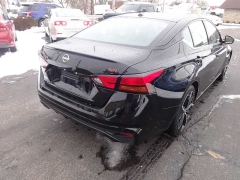 Used 2024  Nissan Altima 2&period;5 SR Sedan at Rose Automotive near Hamilton&comma; OH