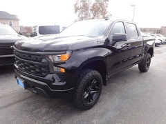 Used 2022  Chevrolet Silverado 1500 4WD Crew Cab 147" Custom Trail Boss at Rose Automotive near Hamilton&comma; OH