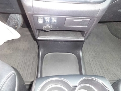 Used 2017  Toyota Sienna SE FWD 8-Passenger (Natl) at Rose Automotive near Hamilton, OH