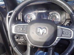 Used 2022  Ram 1500 4WD Big Horn Quad Cab 6'4" Box at Rose Automotive near Hamilton&comma; OH