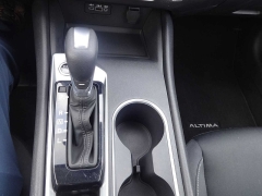 Used 2022  Nissan Altima 2&period;5 SV Sedan at Rose Automotive near Hamilton&comma; OH