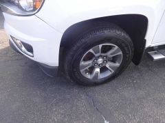 Used 2015  Chevrolet Colorado 4WD Crew Cab Z71 at Rose Automotive near Hamilton&comma; OH