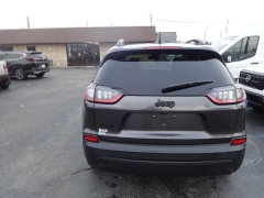 Used 2023  Jeep Cherokee Altitude Lux 4x4 at Rose Automotive near Hamilton&comma; OH