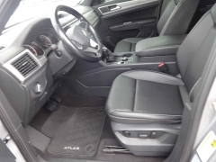 Used 2020  Volkswagen Atlas Cross Sport 3&period;6L V6 SE w&sol;Technology 4MOTION at Rose Automotive near Hamilton&comma; OH