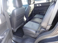 Used 2015  Ford Explorer 4d SUV 4WD XLT at Rose Automotive near Hamilton&comma; OH