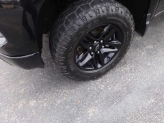 Used 2022  Chevrolet Silverado 1500 4WD Crew Cab 147" Custom Trail Boss at Rose Automotive near Hamilton&comma; OH