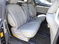 Used 2014 Toyota Sienna 4d Wagon XLE at Rose Automotive near Hamilton, OH