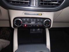 Used 2021  Ford Escape Titanium AWD at Rose Automotive near Hamilton&comma; OH