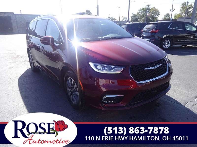 Used 2021  Chrysler Pacifica Hybrid Touring L FWD at Rose Automotive near Hamilton, OH