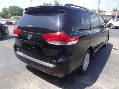 Used 2014 Toyota Sienna 4d Wagon XLE at Rose Automotive near Hamilton, OH