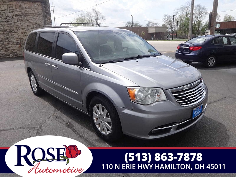 Used 2014  Chrysler Town & Country 4d Wagon Touring at Rose Automotive near Hamilton, OH