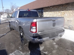 Used 2022  Ram 1500 4WD Big Horn Quad Cab 6'4" Box at Rose Automotive near Hamilton&comma; OH